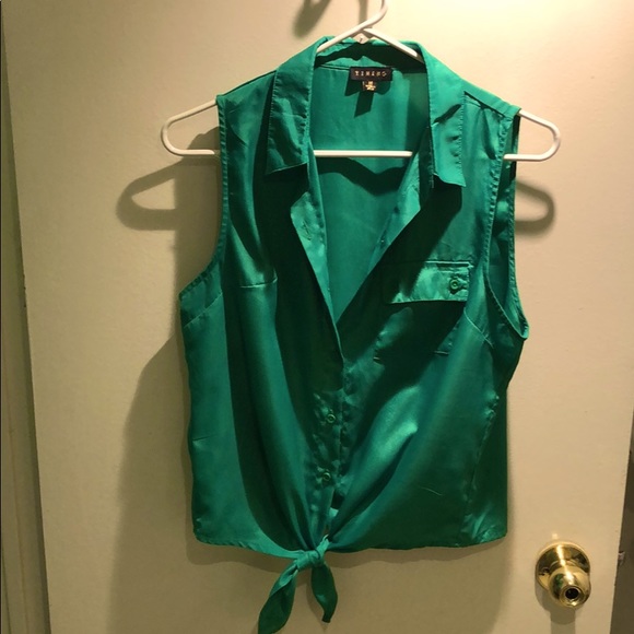 Bright green tank - Picture 5 of 7